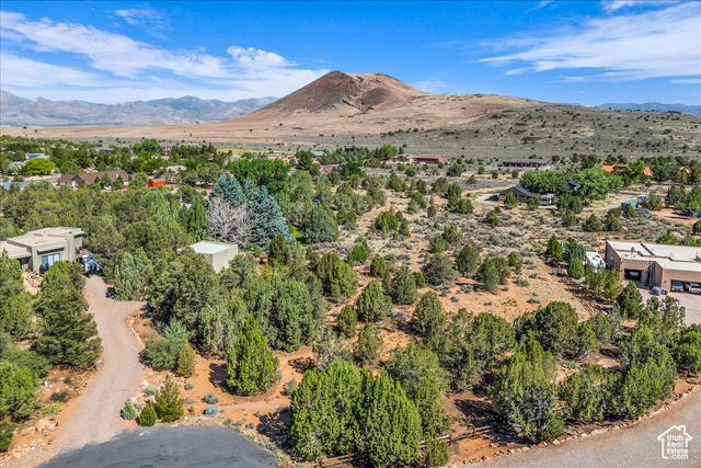 1255  CLOVIS, Dammeron Valley UT 84783