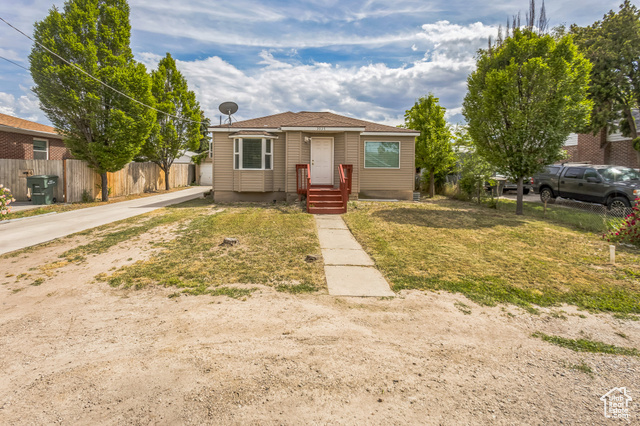 Photo 2 for MLS #2094624 at 3035 W 3835 South