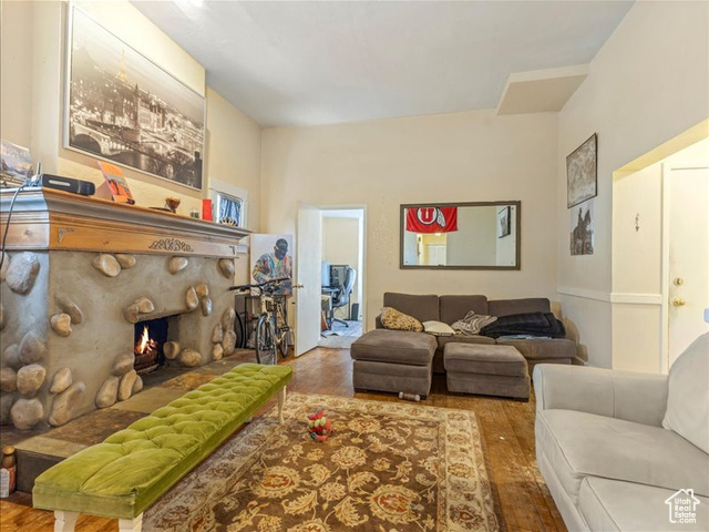 Photo 37 for MLS #2094644 at 64 N F St