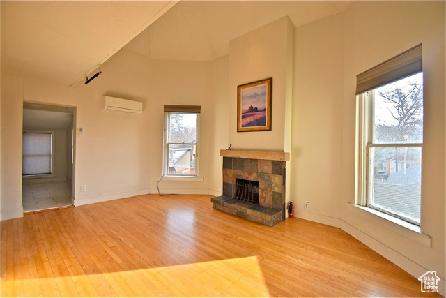 Photo 14 for MLS #2094644 at 64 N F St