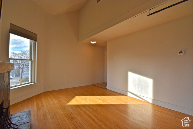 Photo 15 for MLS #2094644 at 64 N F St