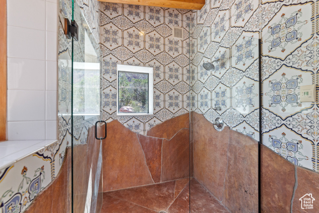 Photo 12 for MLS #2094650 at 338 Taylor Ln