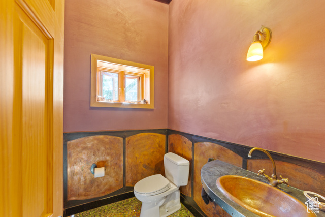 Photo 13 for MLS #2094650 at 338 Taylor Ln