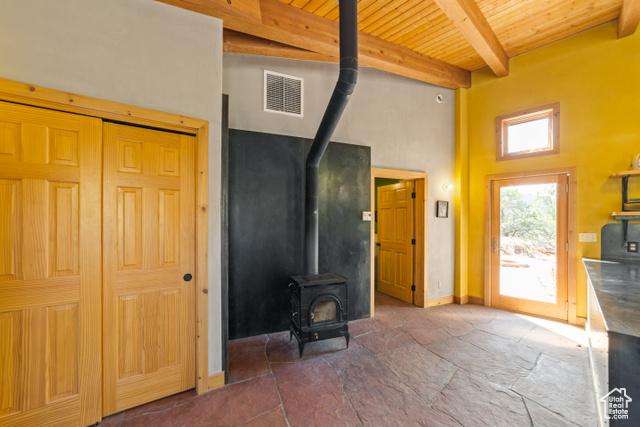 Photo 8 for MLS #2094650 at 338 Taylor Ln