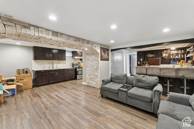 Photo 16 for MLS #2094691 at 3035 Brinker Ave