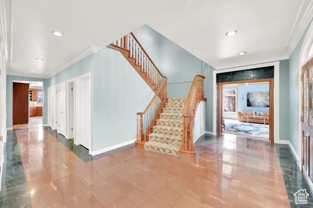 Photo 9 for MLS #2094775 at 2058 E Oak Manor Dr