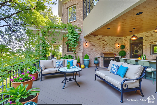 Photo 47 for MLS #2094775 at 2058 E Oak Manor Dr