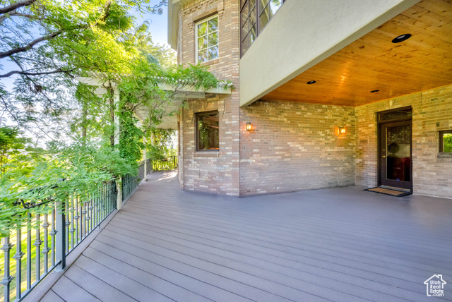 Photo 46 for MLS #2094775 at 2058 E Oak Manor Dr