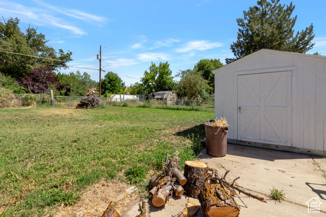 Photo 15 for MLS #2094851 at 3530 Jefferson Ave