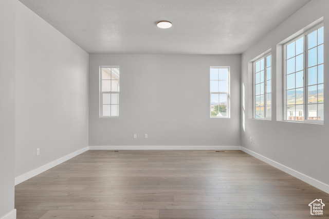 Photo 6 for MLS #2094874 at 2562 S Sinbad Way