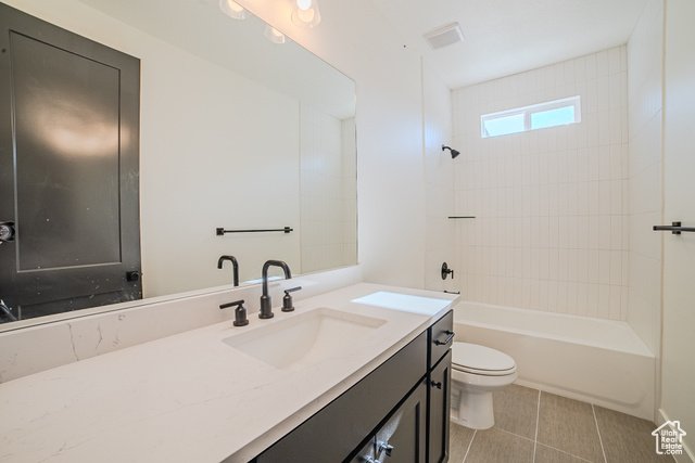 Photo 12 for MLS #2094892 at 7169 W Moorepark Pl
