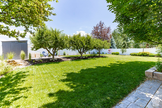 Photo 13 for MLS #2094909 at 1161 S East Cobblestone Dr