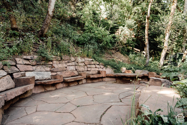 Photo 12 for MLS #2094912 at 2205 N Pinecrest Canyon Rd
