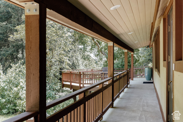 Photo 31 for MLS #2094912 at 2205 N Pinecrest Canyon Rd