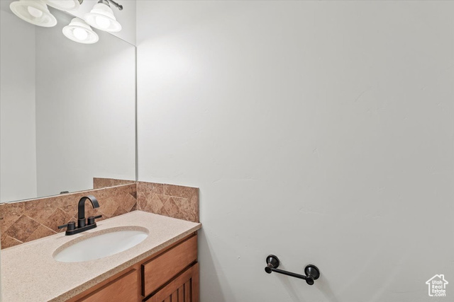 Photo 23 for MLS #2094916 at 1076 W River Hill Dr