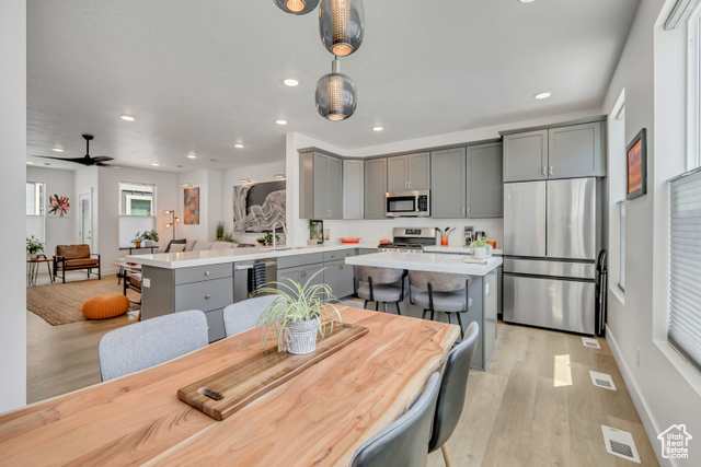 3465 S PEEBLES CT, South Salt Lake UT 84115