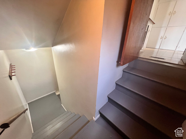 Photo 40 for MLS #2095035 at 148 Duchesne St