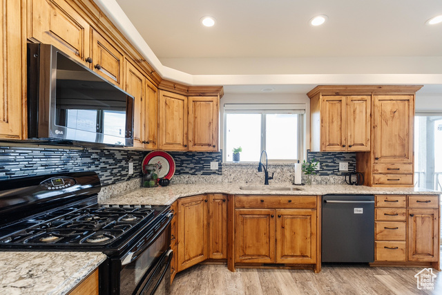 Photo 13 for MLS #2095141 at 1229 Grandview Dr