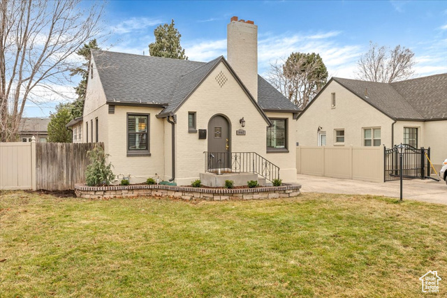 Photo 36 for MLS #2095149 at 1662 E Browning Ave