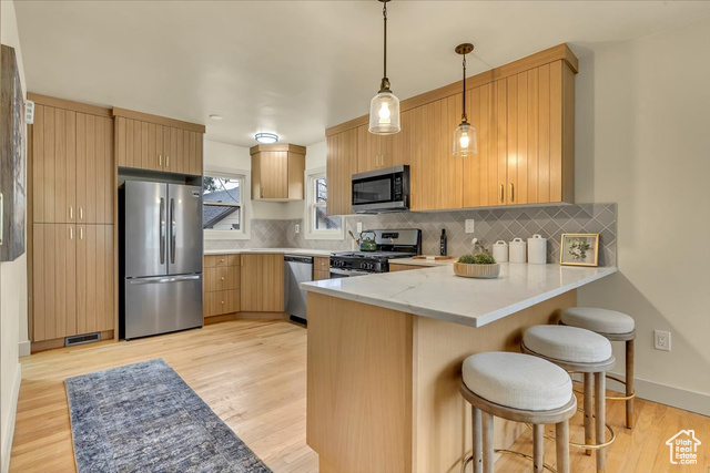 Photo 8 for MLS #2095149 at 1662 E Browning Ave