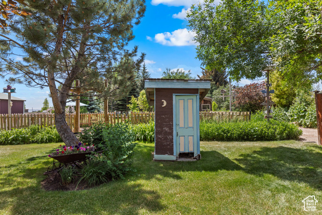 Photo 44 for MLS #2095157 at 52 E 1st