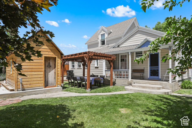 Photo 37 for MLS #2095157 at 52 E 1st