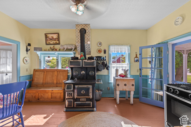 Photo 18 for MLS #2095157 at 52 E 1st