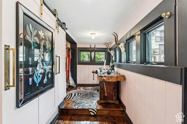 Photo 20 for MLS #2095169 at 1439 Woodside Ave