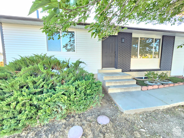 3797 S ARMORIDGE DR, Magna UT 84044