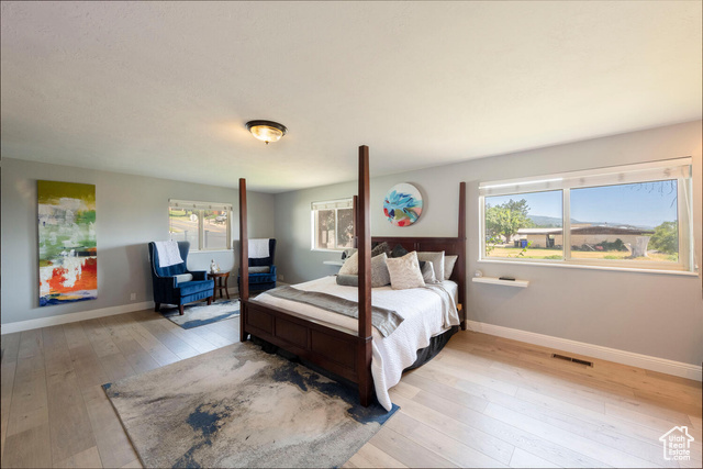 Photo 16 for MLS #2095183 at 861 E Millbrook Way