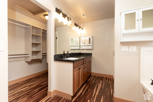 Photo 21 for MLS #2095215 at 1054 E Ashdown Forest Rd