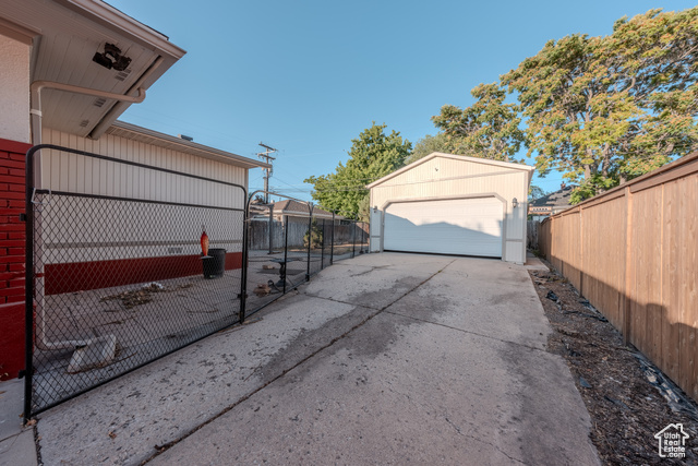 Photo 28 for MLS #2095219 at 2123 S 600 East