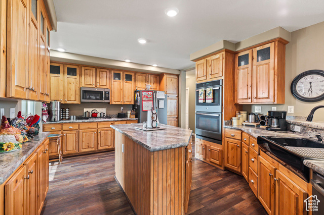 Photo 10 for MLS #2095220 at 1036 E Airport Rd