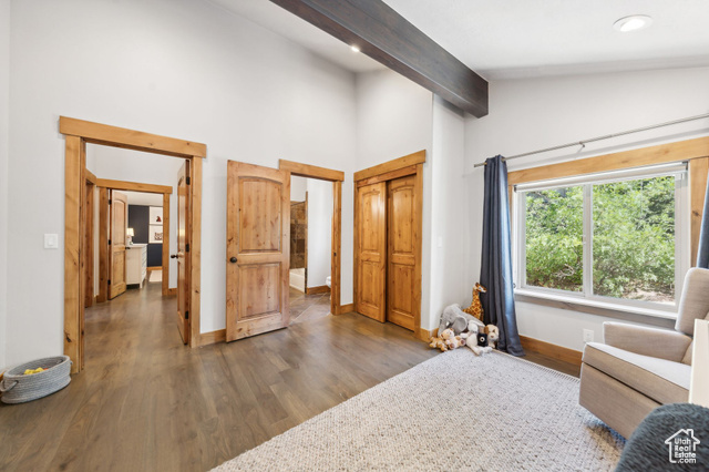 Photo 24 for MLS #2095231 at 535 Crestview Dr