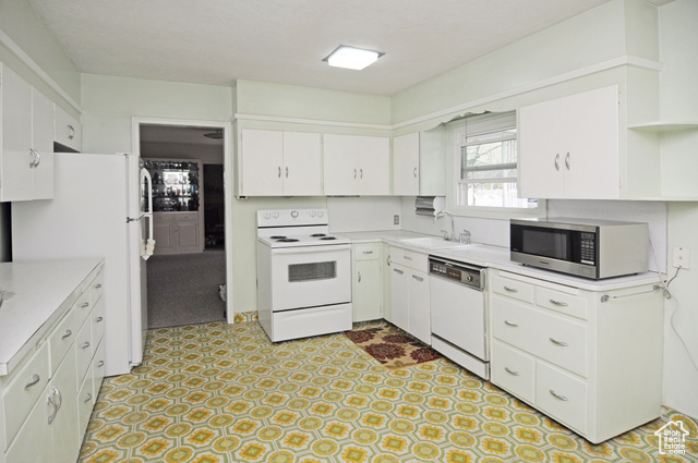 Photo 4 for MLS #2095233 at 1160 E 12th St