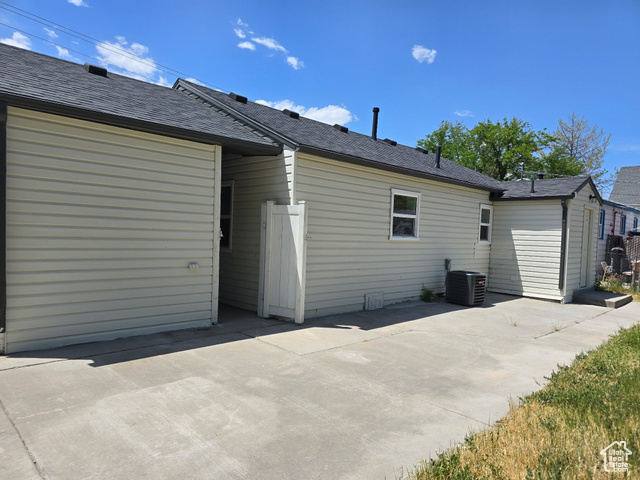 Photo 3 for MLS #2095256 at 506 N 1000 West