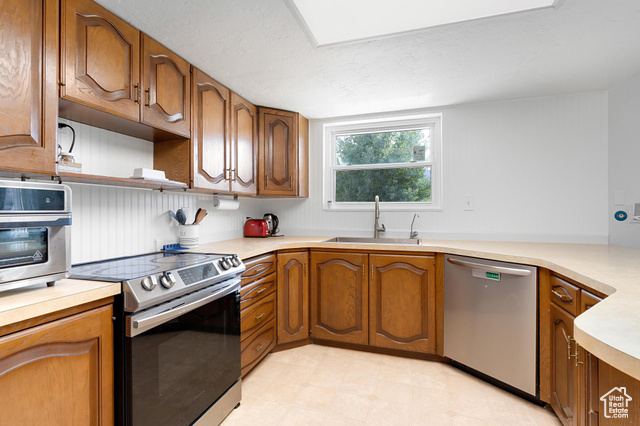 Photo 4 for MLS #2095274 at 88 W 700 South