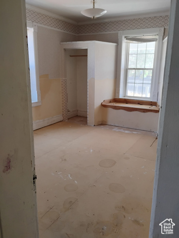 Photo 16 for MLS #2095311 at 111 E Center