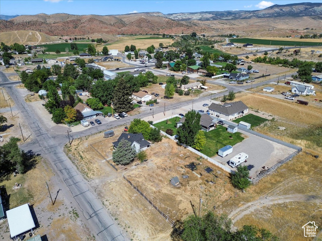 Photo 38 for MLS #2095311 at 111 E Center