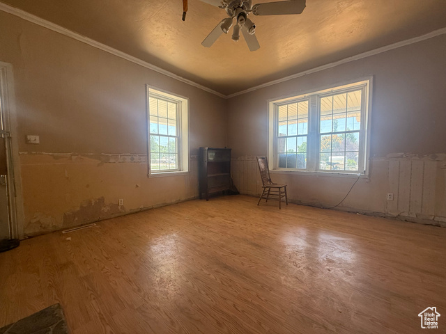 Photo 12 for MLS #2095311 at 111 E Center