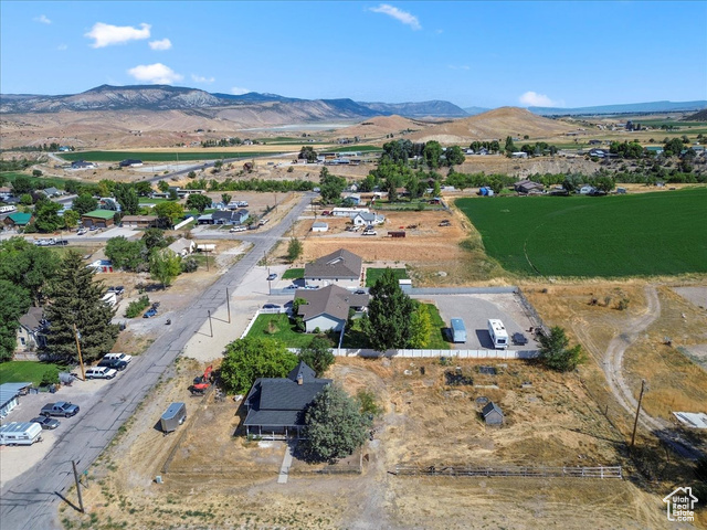 Photo 39 for MLS #2095311 at 111 E Center