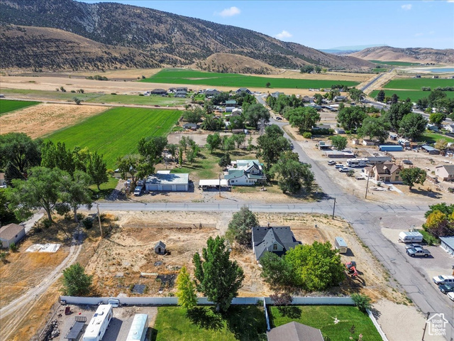 Photo 37 for MLS #2095311 at 111 E Center