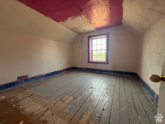 Photo 34 for MLS #2095311 at 111 E Center