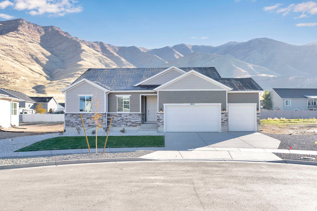 8622 N Haloran Ct #1330
                     MLS #2095454