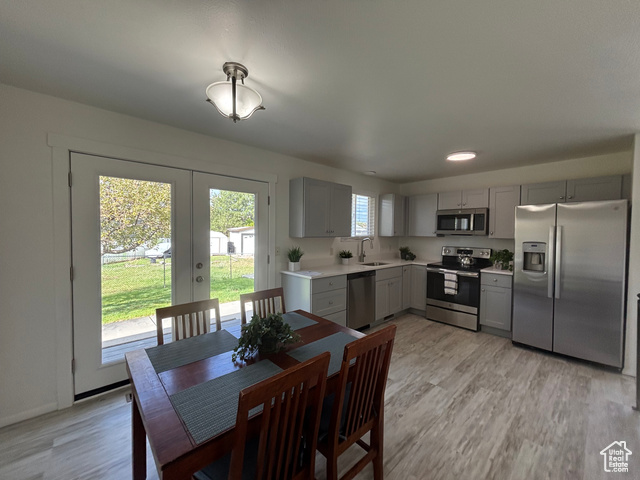 Photo 4 for MLS #2095470 at 3832 S Danbury Cir