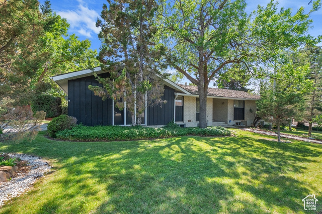 1368  SILVERCREST DR, Sandy UT 84093