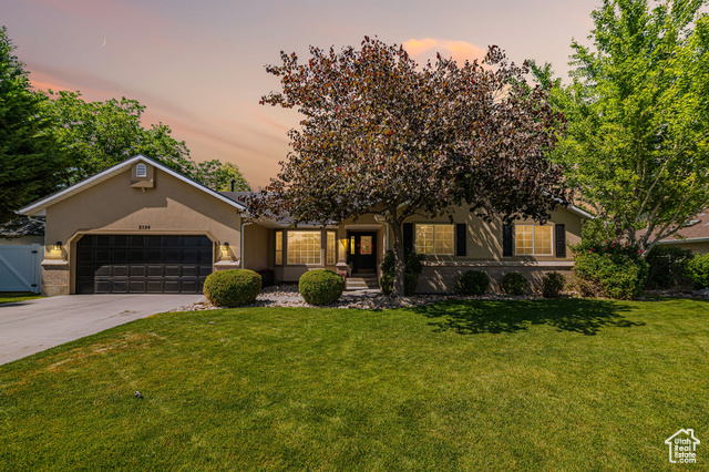 2524 W MARTINGALE CIR, South Jordan UT 84095