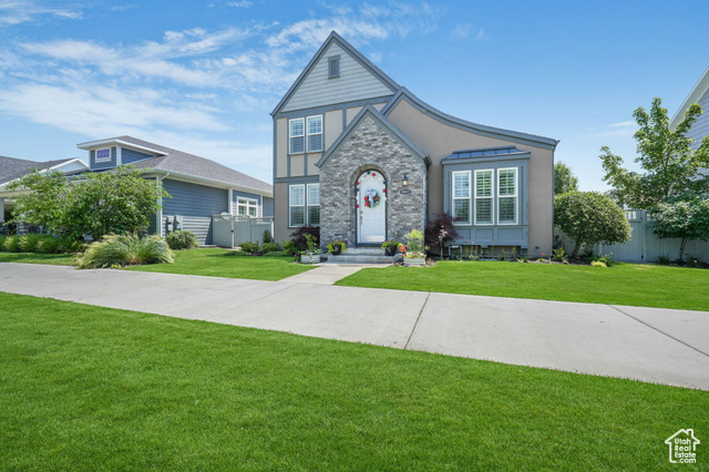 10617 S SPLIT ROCK DR, South Jordan UT 84009