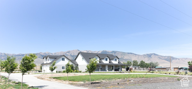 Photo 5 for MLS #2095560 at 497 N Old Lincoln Hwy