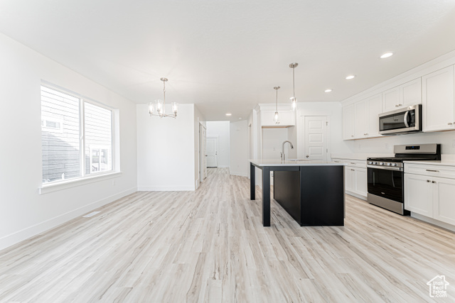 Photo 7 for MLS #2095612 at 1005 N 3620 West #265